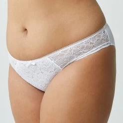 Slip Star White Luccia -Bestform Lingerie BL02409 016 WEB 1 759188a8 7cf2 4183 be5d 5e27126f2e8c